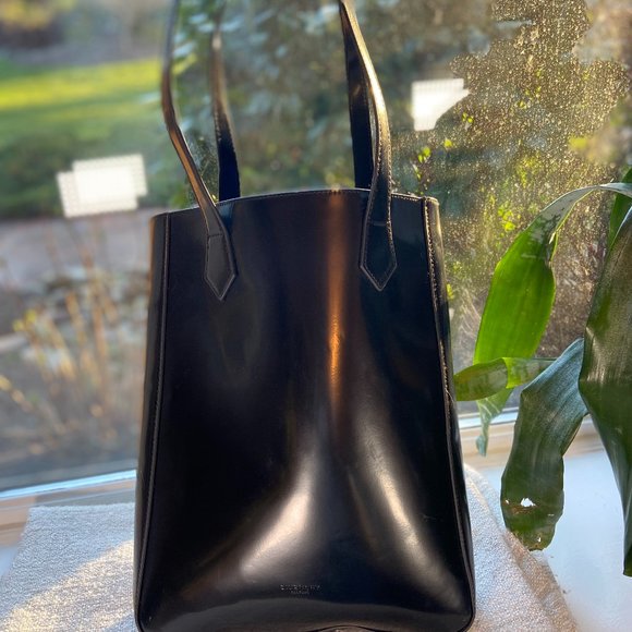 Givenchy Handbags - Givenchy Parfum Open Top Polished PU vegan patent leather Tote Bag Black